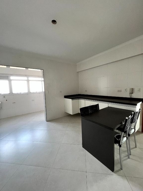 Apartamento à venda com 3 quartos, 130m² - Foto 5