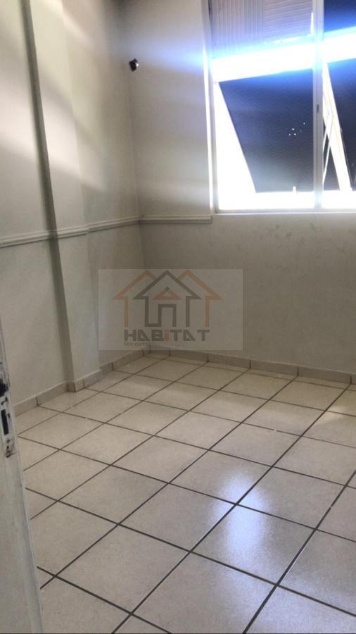 Apartamento à venda com 2 quartos, 77m² - Foto 11