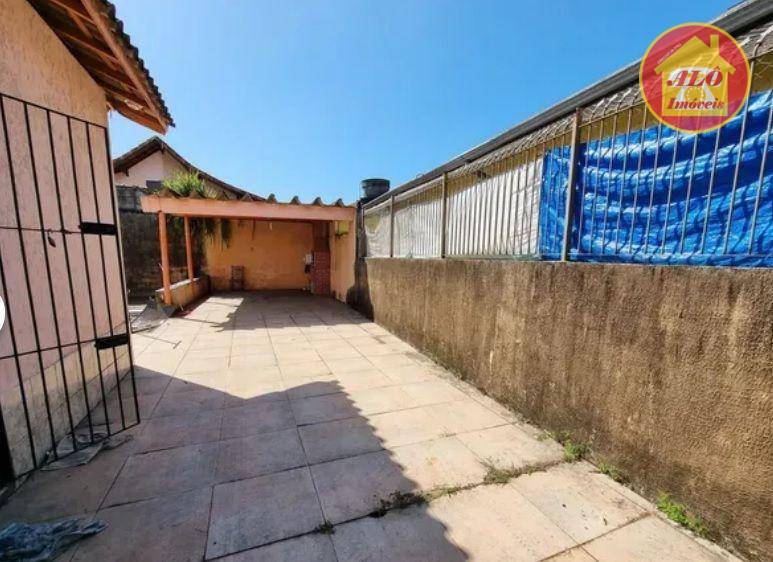 Casa à venda com 2 quartos, 103m² - Foto 4