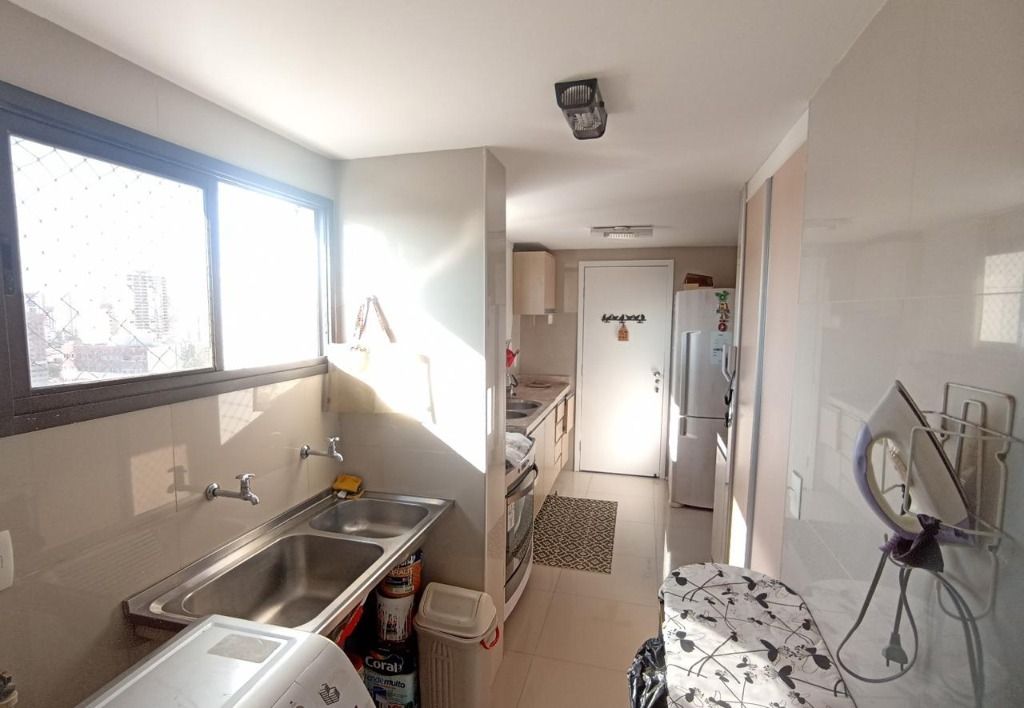 Apartamento à venda com 3 quartos, 120m² - Foto 16