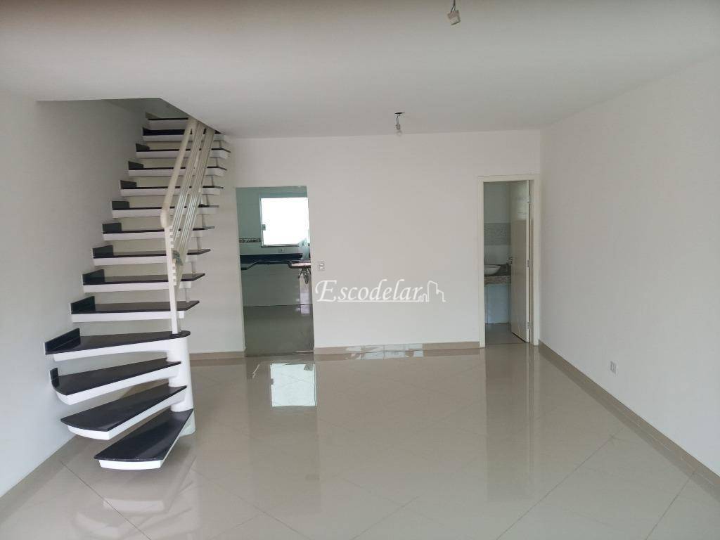 Sobrado à venda com 3 quartos, 200m² - Foto 4