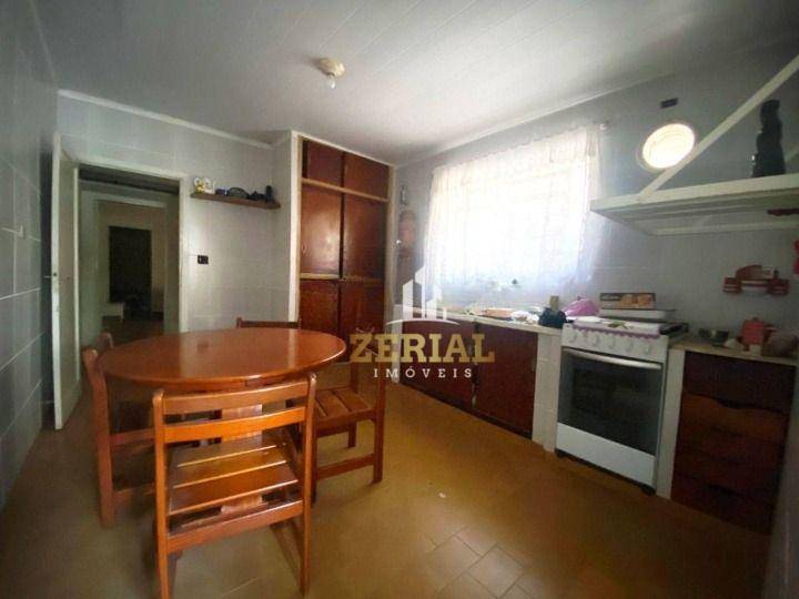 Casa à venda com 3 quartos, 258m² - Foto 22