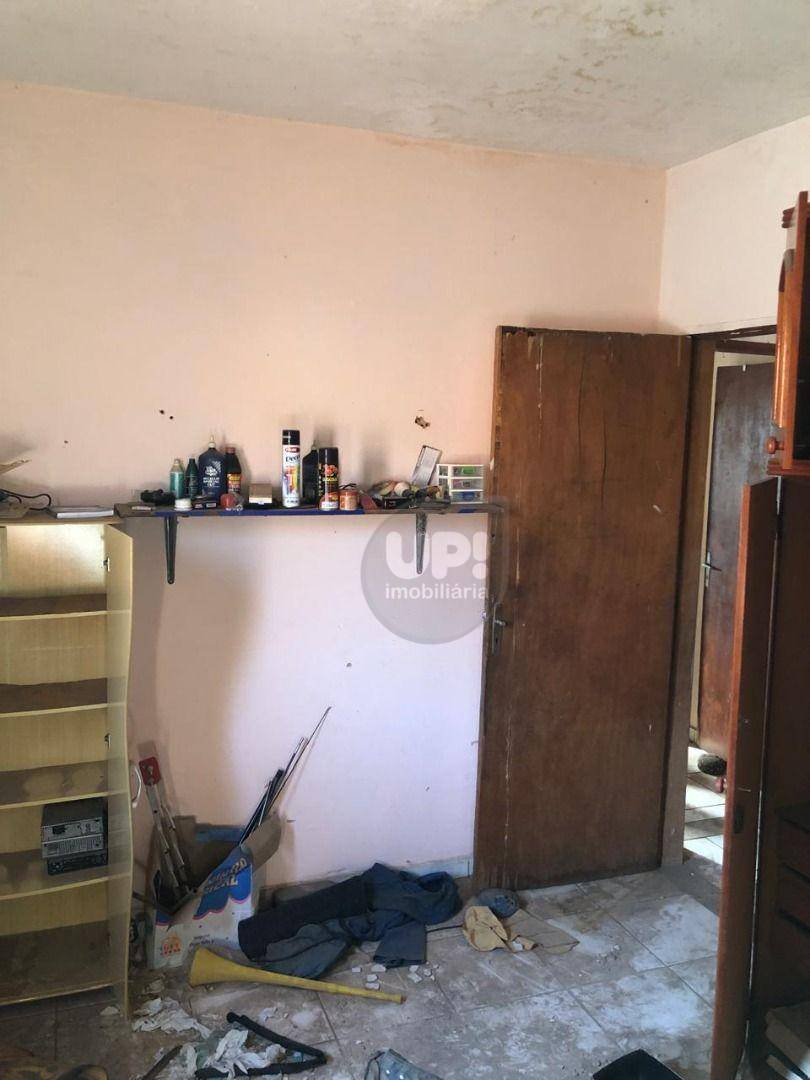 Casa à venda com 3 quartos, 100m² - Foto 29