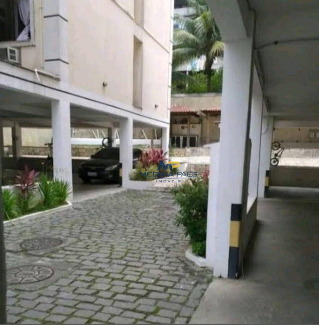 Apartamento à venda com 2 quartos, 60m² - Foto 2