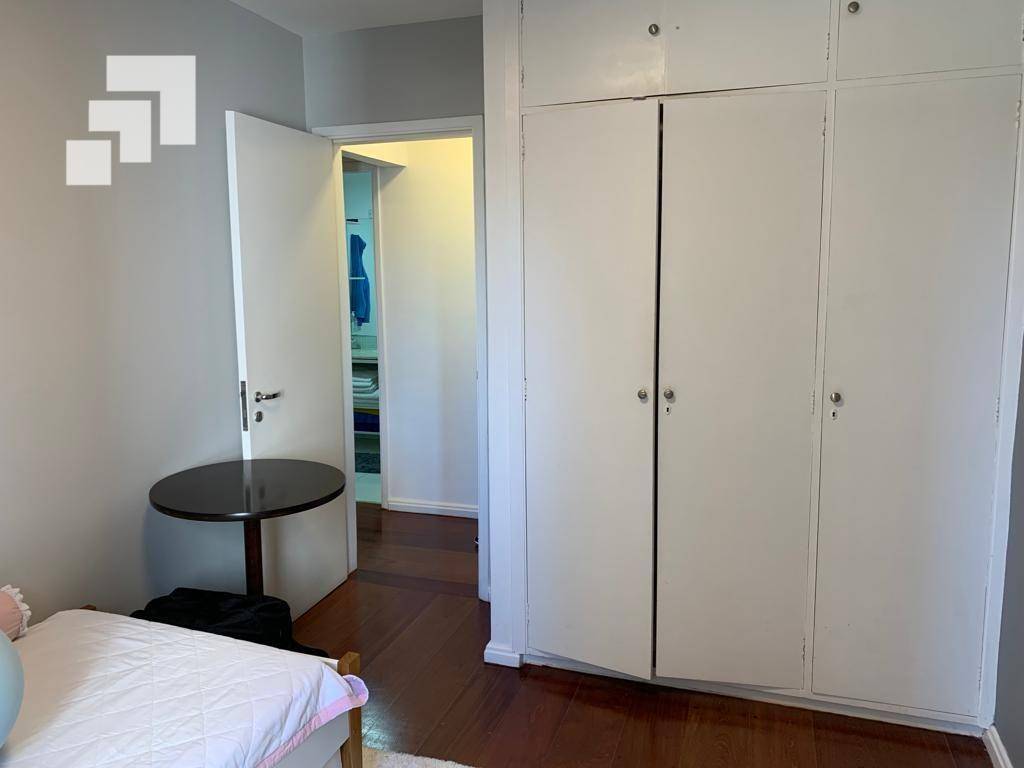 Apartamento à venda com 2 quartos, 70m² - Foto 14