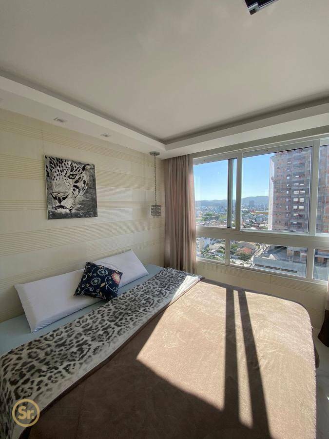 Cobertura à venda com 4 quartos, 290m² - Foto 8