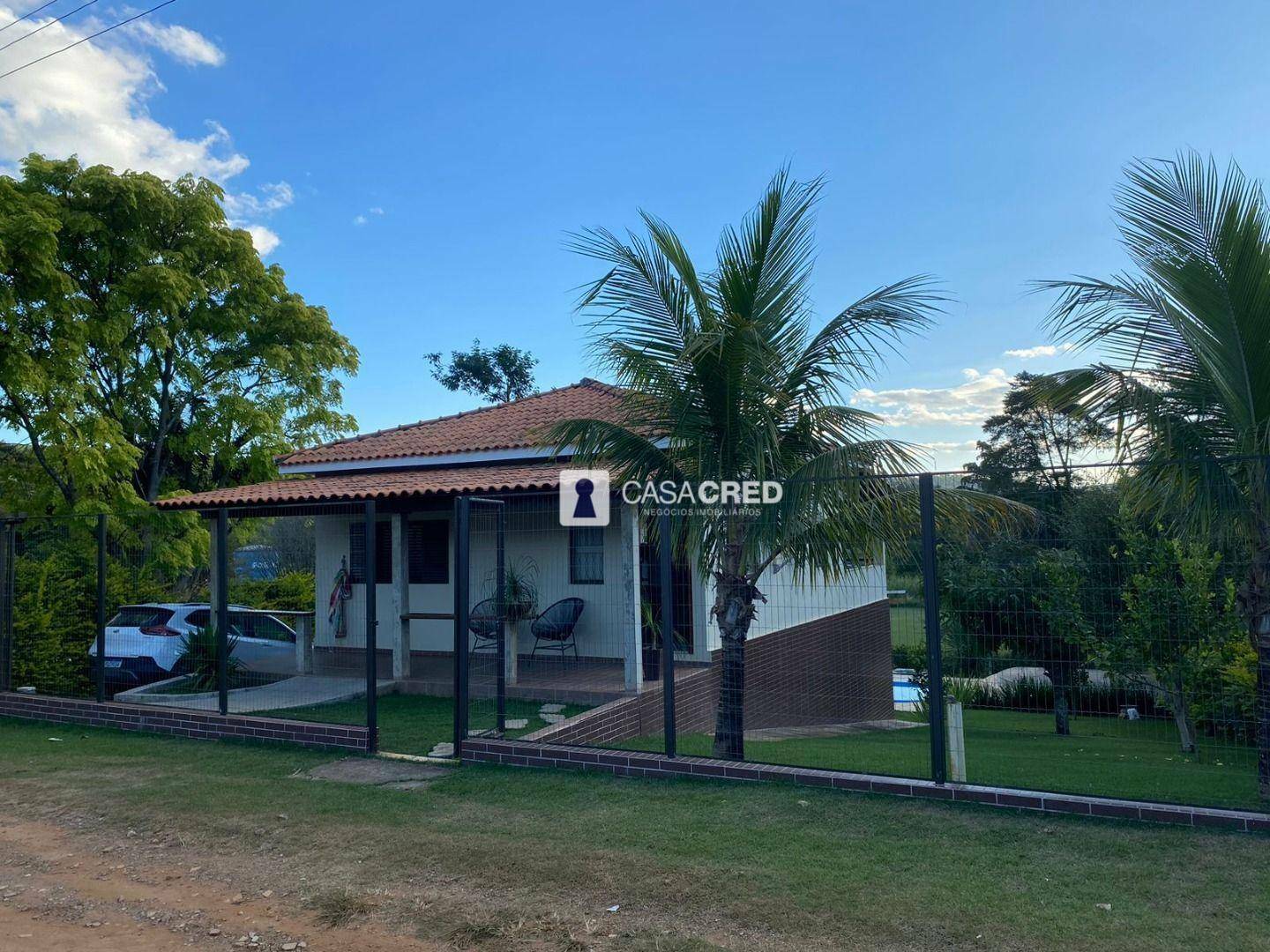 Sítio à venda com 2 quartos, 145m² - Foto 1