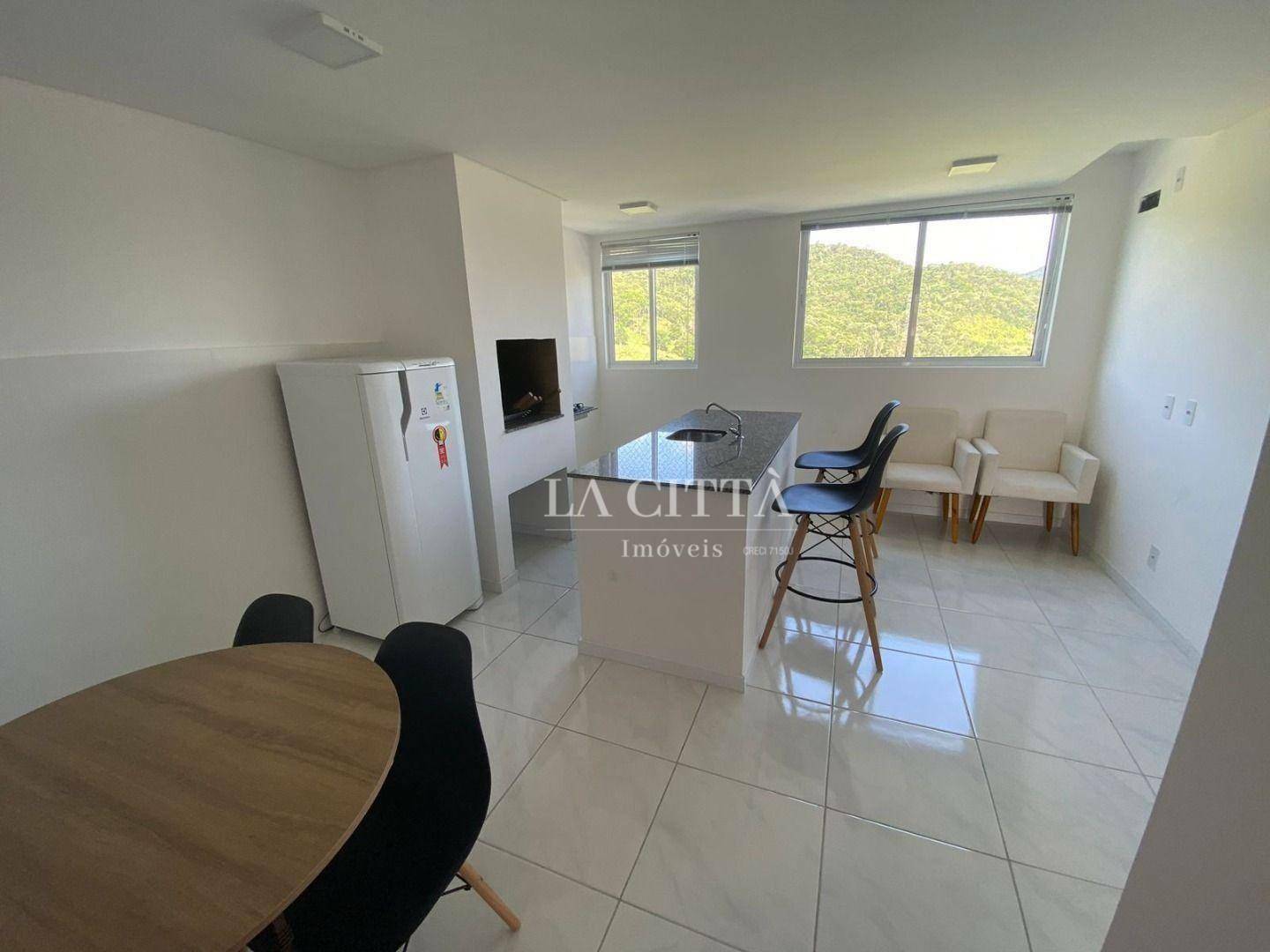 Apartamento à venda com 2 quartos, 45m² - Foto 2