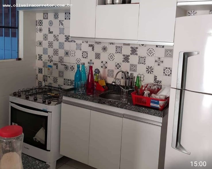 Casa à venda com 2 quartos, 100m² - Foto 11