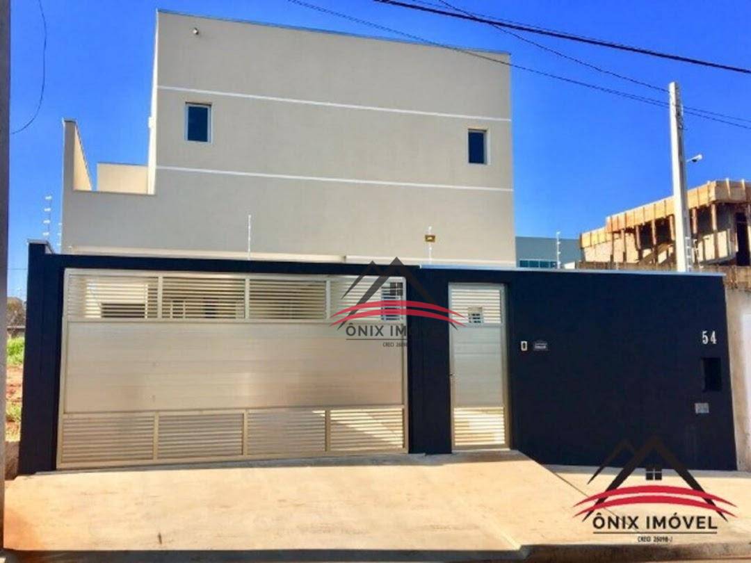 Casa à venda com 3 quartos, 314m² - Foto 2