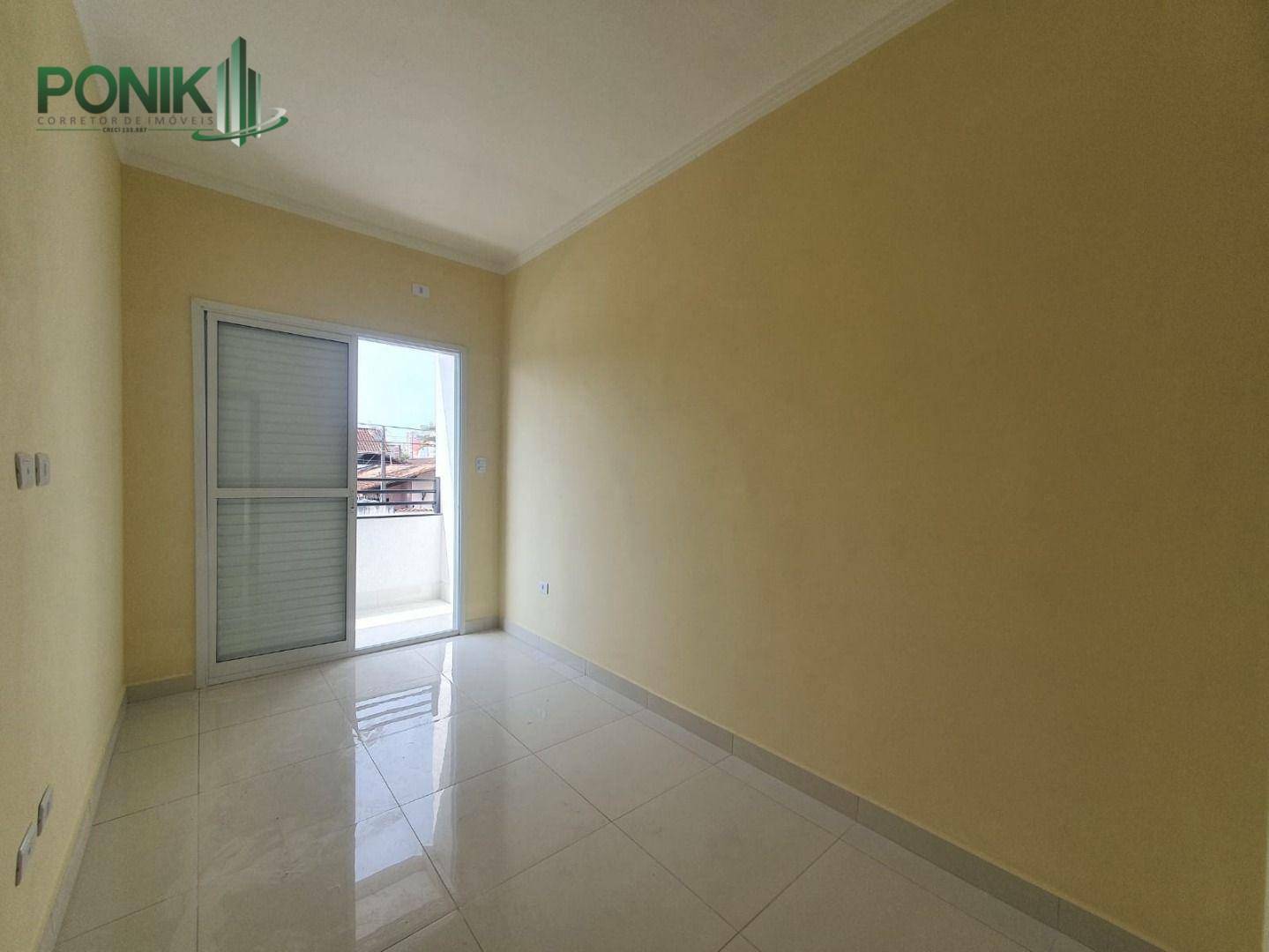 Casa à venda com 2 quartos, 55m² - Foto 4