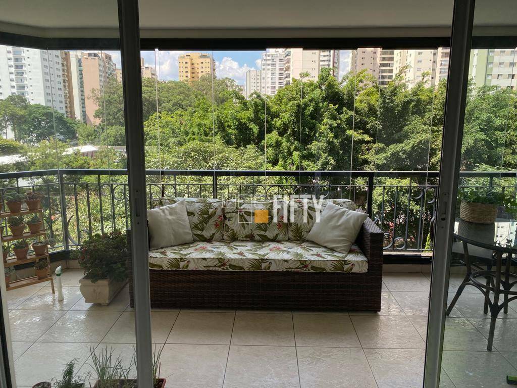 Apartamento à venda com 4 quartos, 172m² - Foto 1