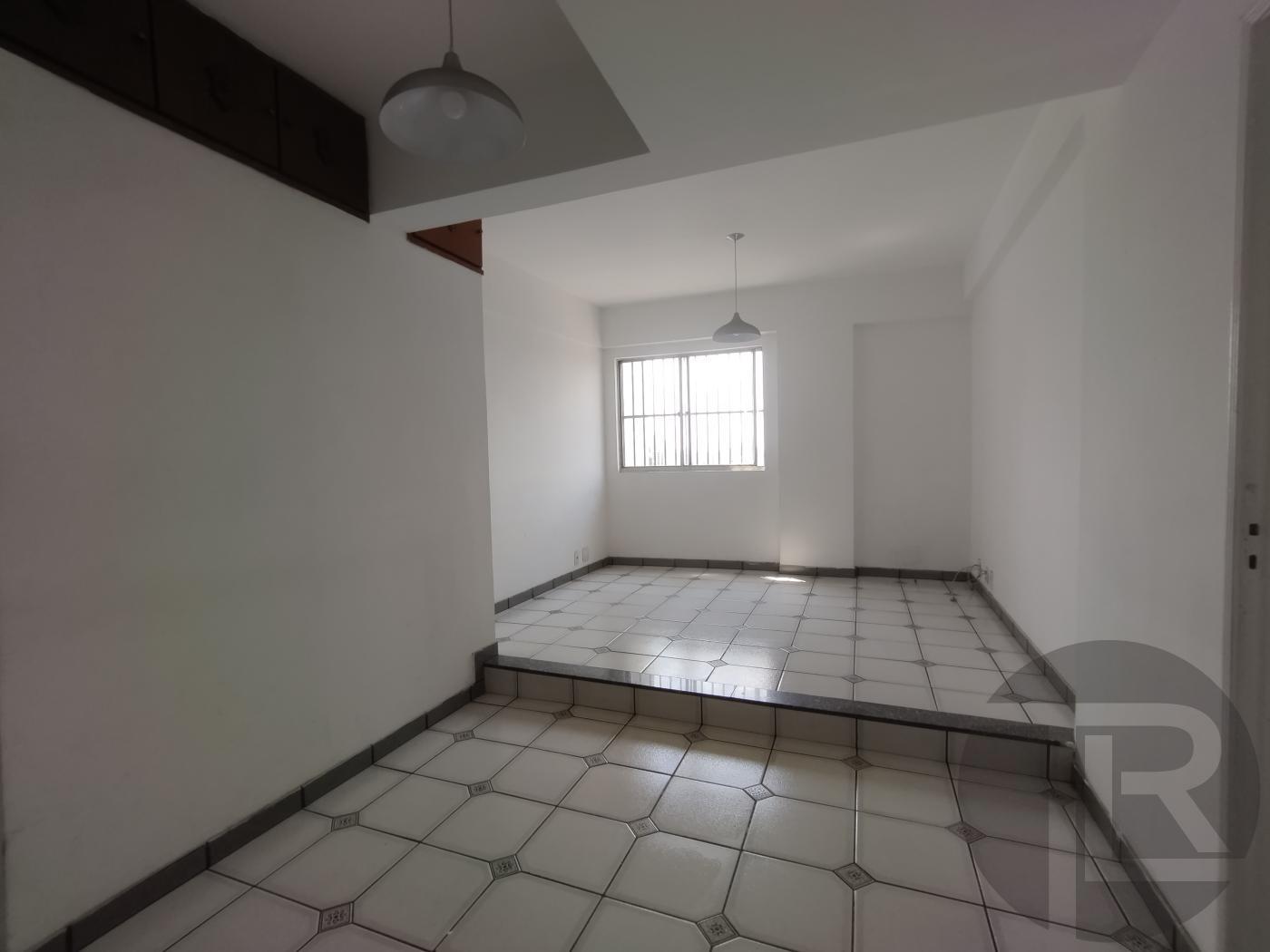 Apartamento para alugar com 2 quartos, 68m² - Foto 12