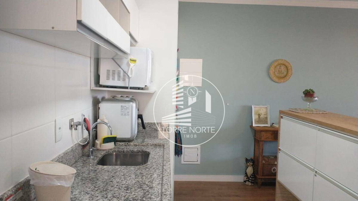 Apartamento à venda com 3 quartos, 70m² - Foto 11