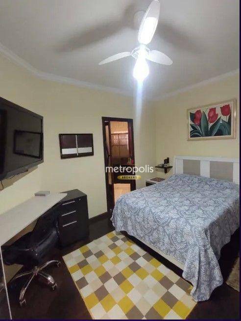 Sobrado à venda com 4 quartos, 300m² - Foto 18