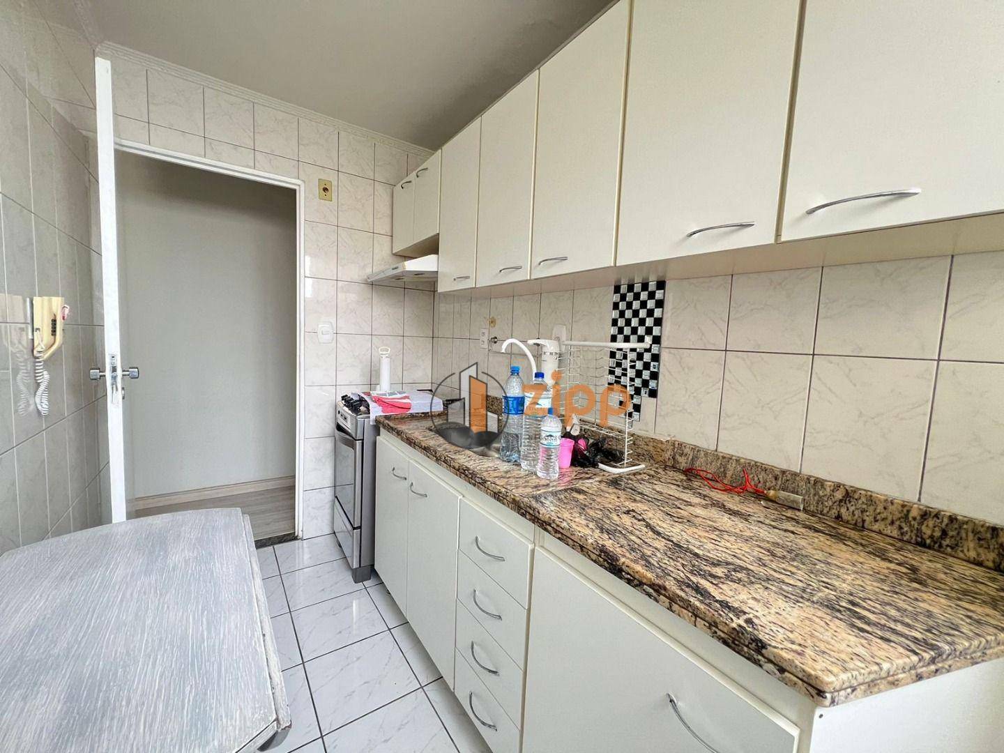 Apartamento para alugar com 2 quartos, 56m² - Foto 5