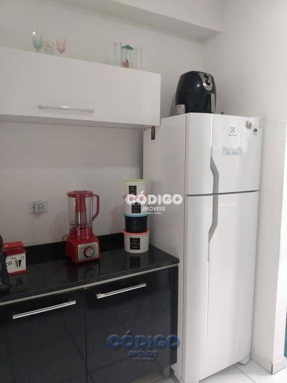 Apartamento à venda com 2 quartos, 50m² - Foto 3