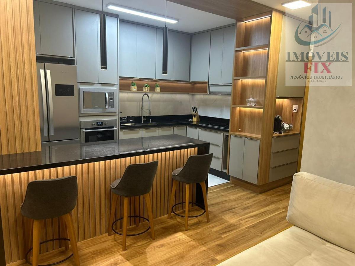 Apartamento à venda com 3 quartos, 101m² - Foto 1