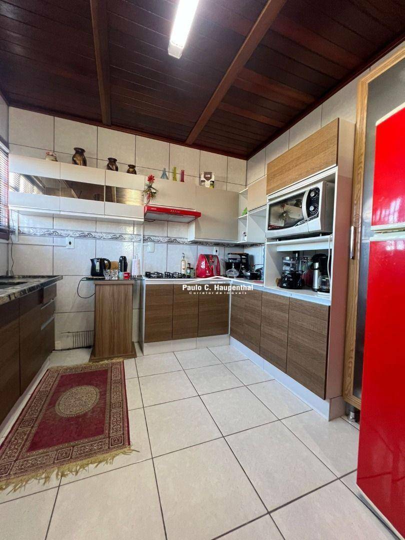Casa à venda com 3 quartos, 70m² - Foto 7