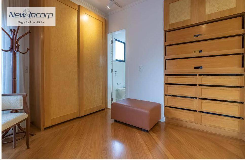 Apartamento à venda com 3 quartos, 142m² - Foto 33