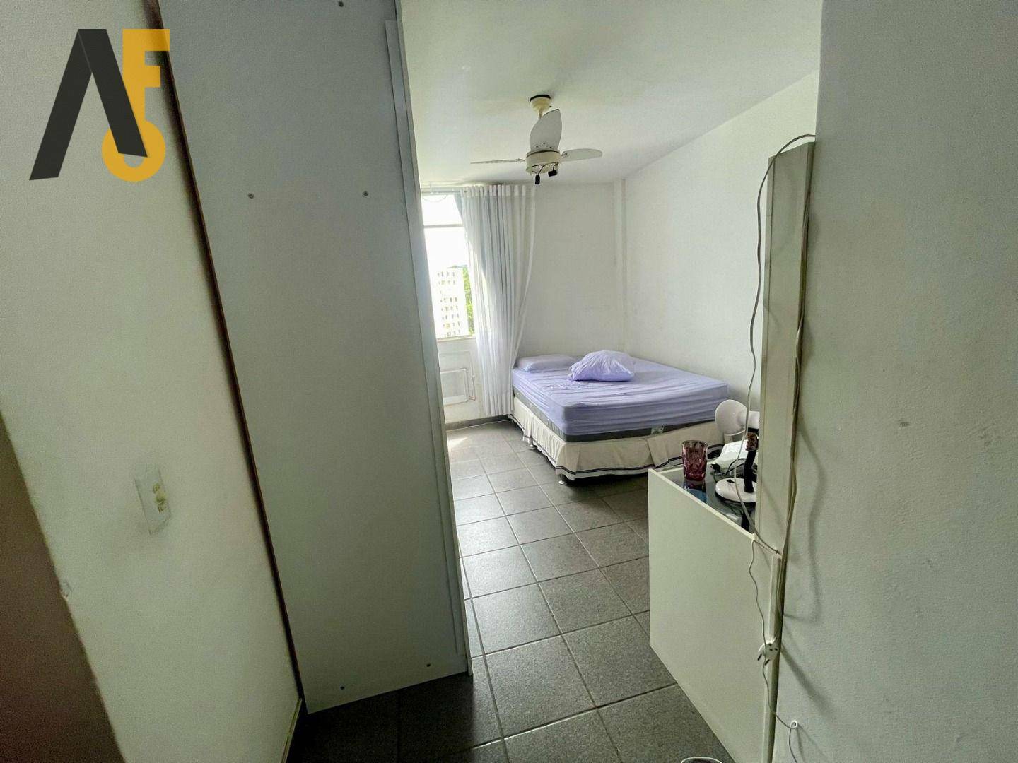 Apartamento à venda com 2 quartos, 62m² - Foto 11