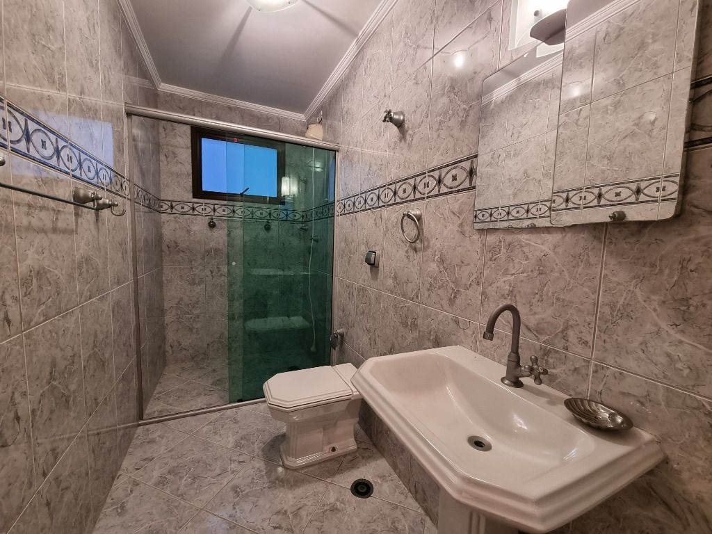 Apartamento à venda com 3 quartos, 150m² - Foto 11