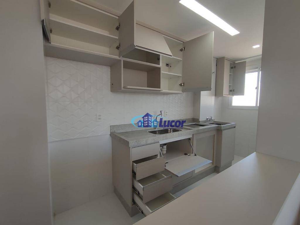 Apartamento à venda com 2 quartos, 41m² - Foto 2