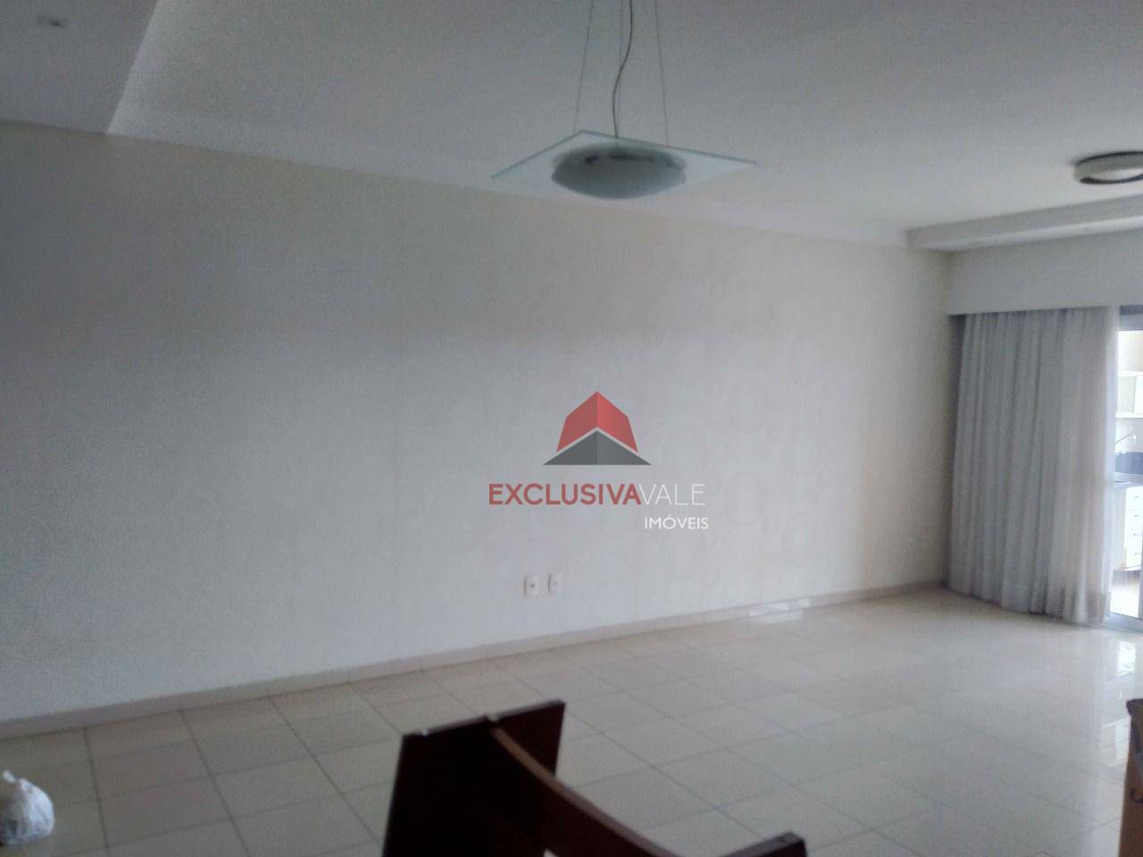 Apartamento à venda com 3 quartos, 125m² - Foto 1