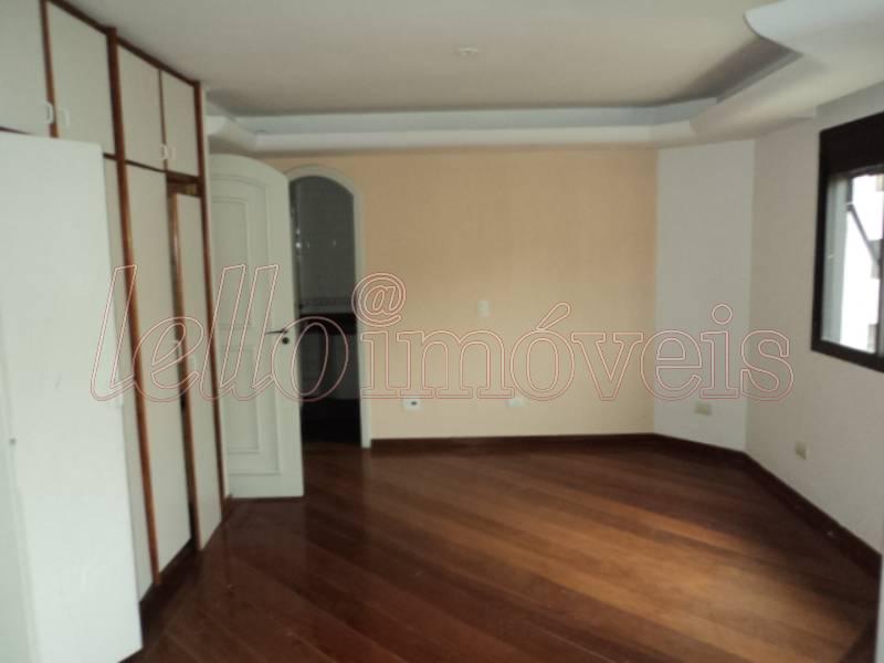 Apartamento para alugar com 4 quartos, 216m² - Foto 5