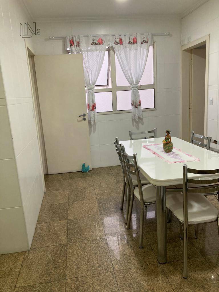 Apartamento à venda com 4 quartos, 180m² - Foto 19