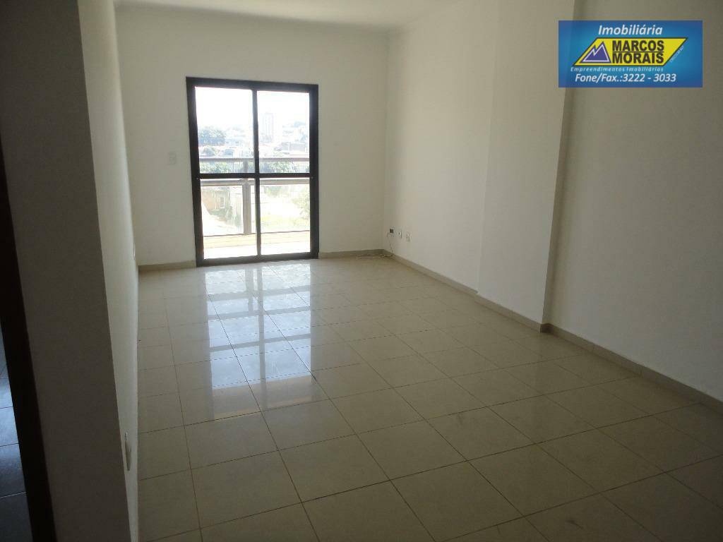 Apartamento à venda com 3 quartos, 112m² - Foto 1