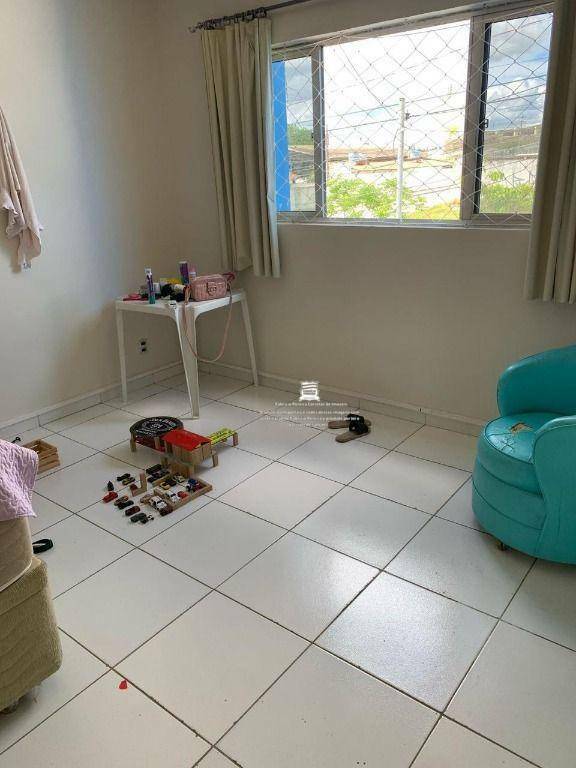 Casa à venda com 3 quartos, 112m² - Foto 12
