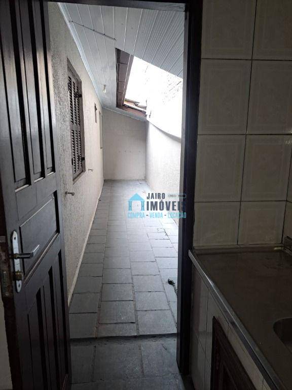 Casa à venda com 3 quartos, 89m² - Foto 13