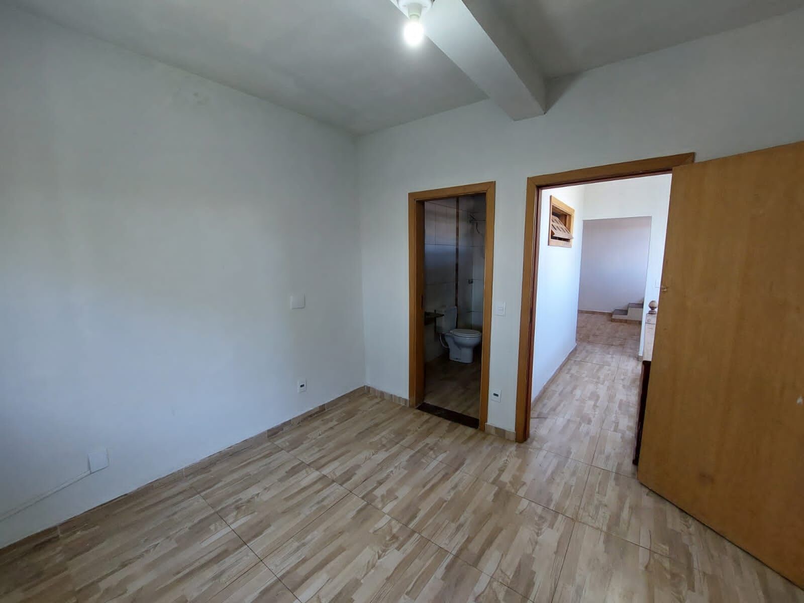 Casa à venda com 2 quartos, 120m² - Foto 2