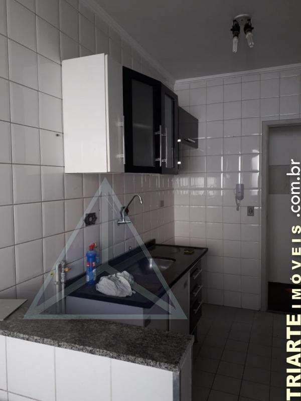 Apartamento à venda com 2 quartos, 68m² - Foto 6