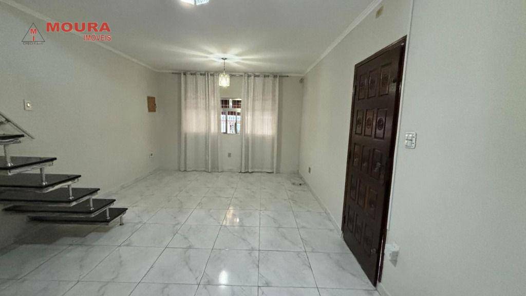 Sobrado à venda com 2 quartos, 145m² - Foto 3