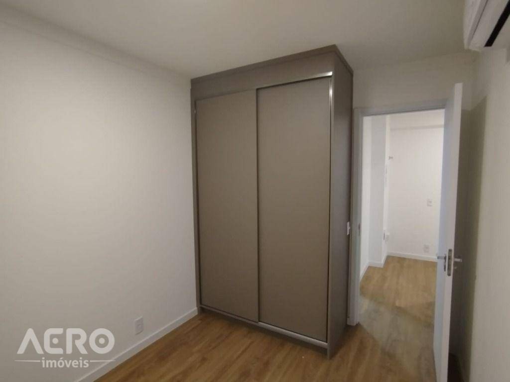 Apartamento para alugar com 2 quartos, 86m² - Foto 10