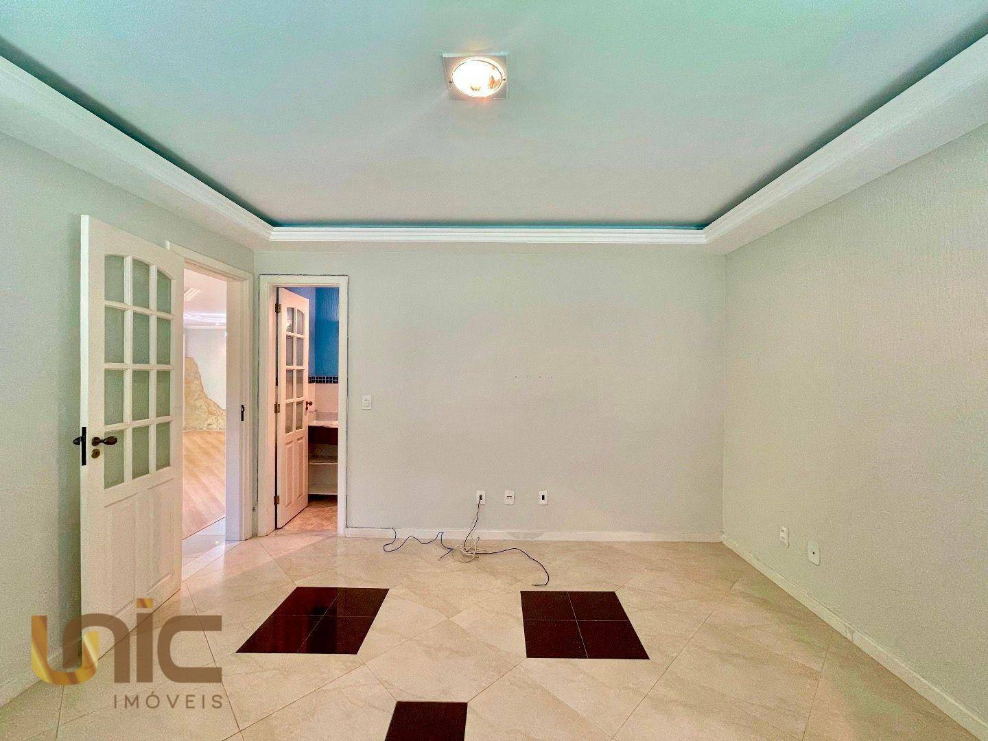 Casa de Condomínio à venda com 5 quartos, 277m² - Foto 10