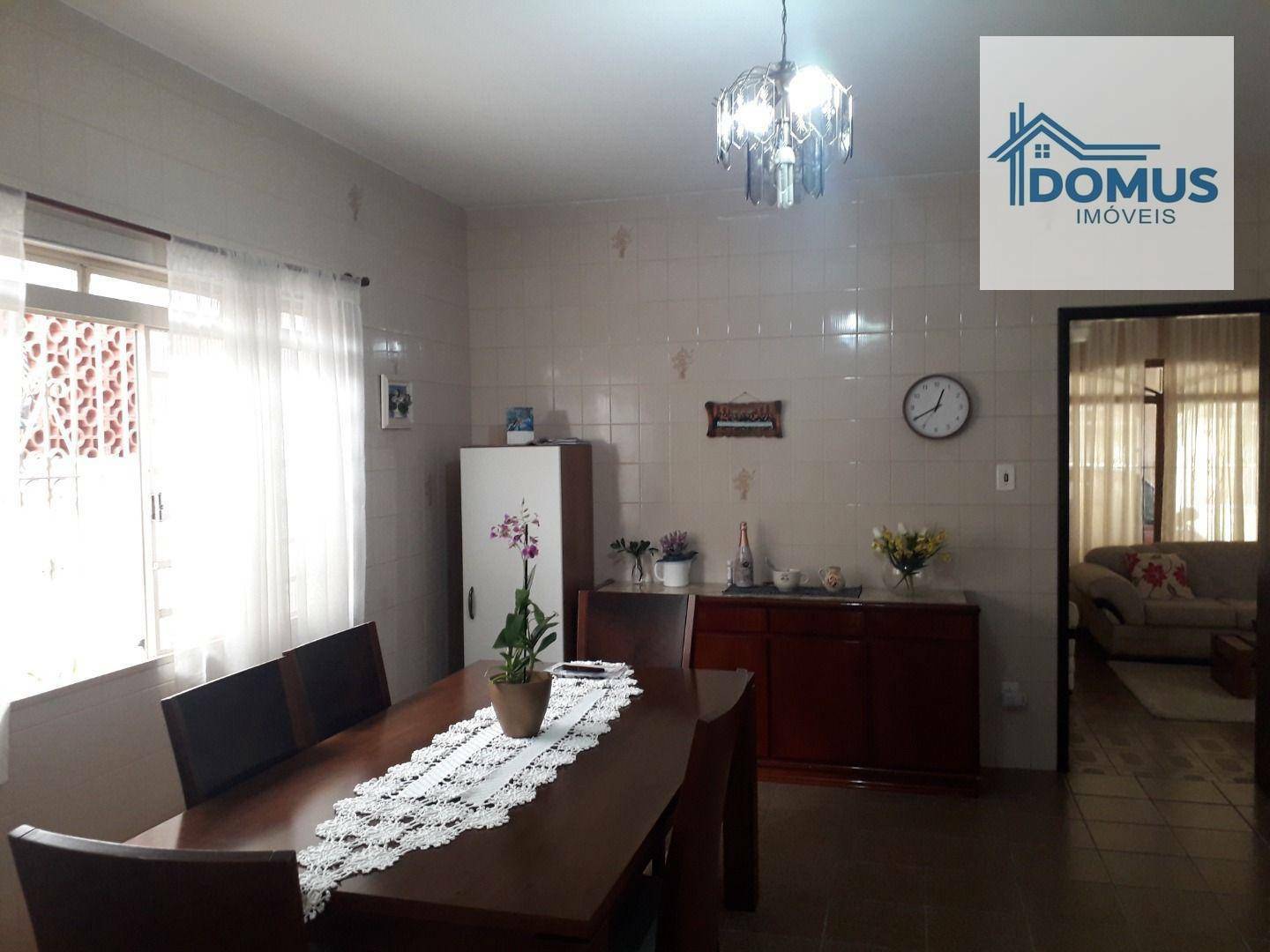 Casa à venda com 3 quartos, 194m² - Foto 19