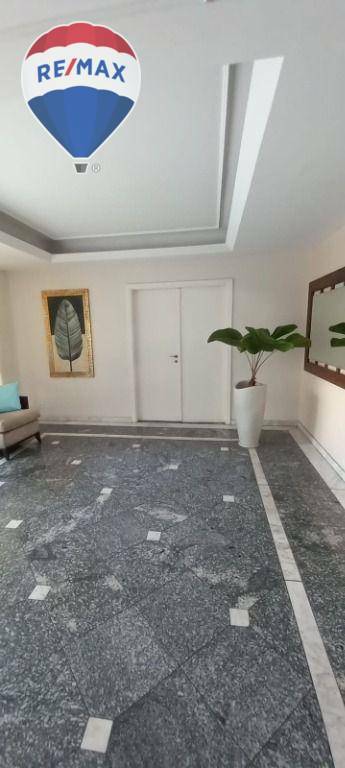 Apartamento à venda com 3 quartos, 121m² - Foto 28