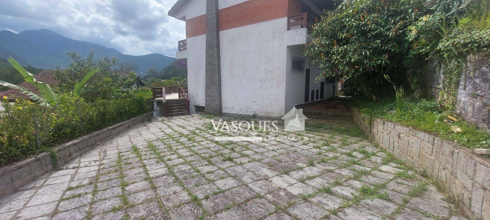 Casa de Condomínio para alugar com 4 quartos, 330m² - Foto 14
