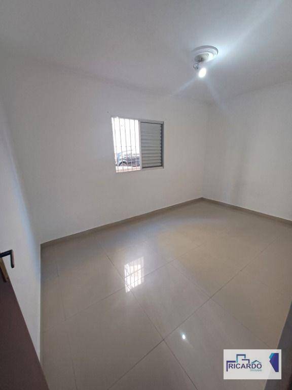 Apartamento à venda com 1 quarto, 40m² - Foto 2