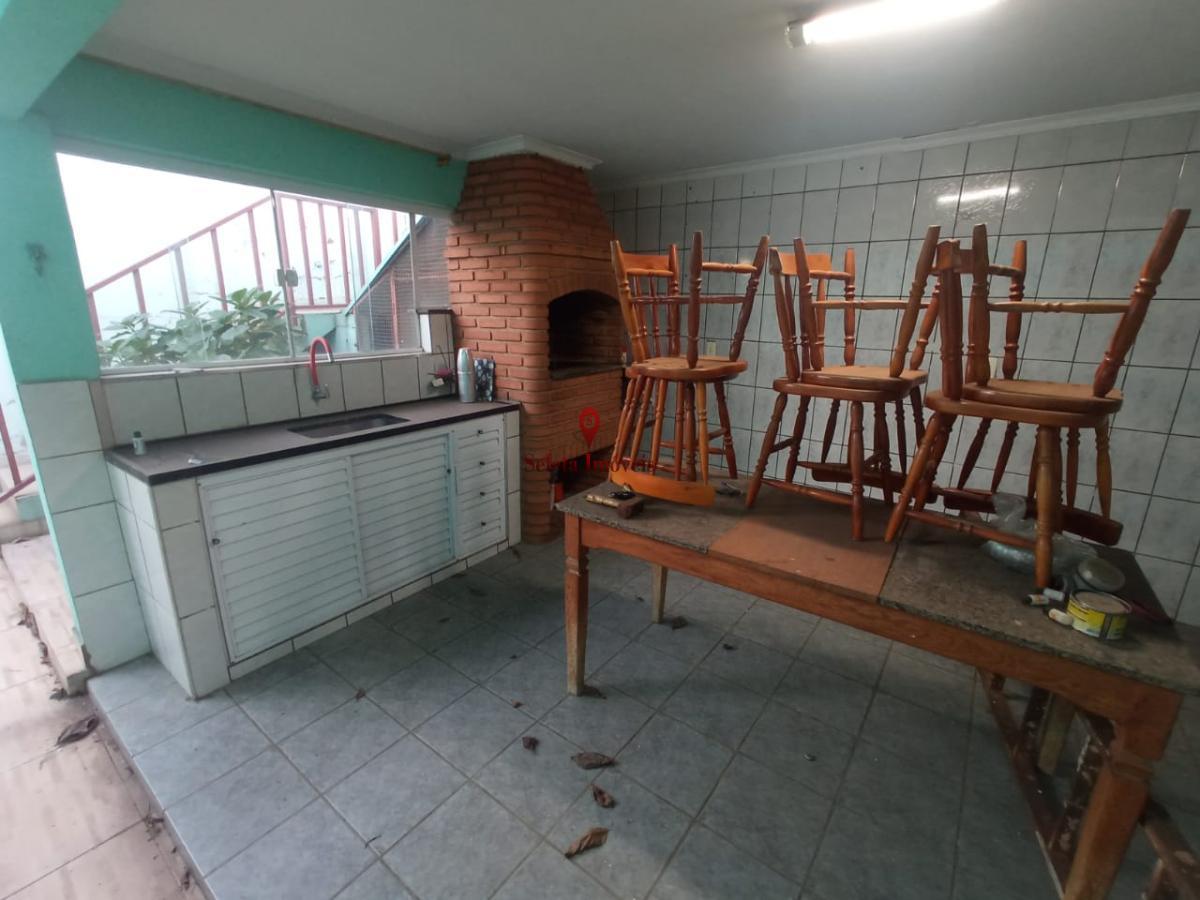 Casa à venda com 3 quartos, 200m² - Foto 19