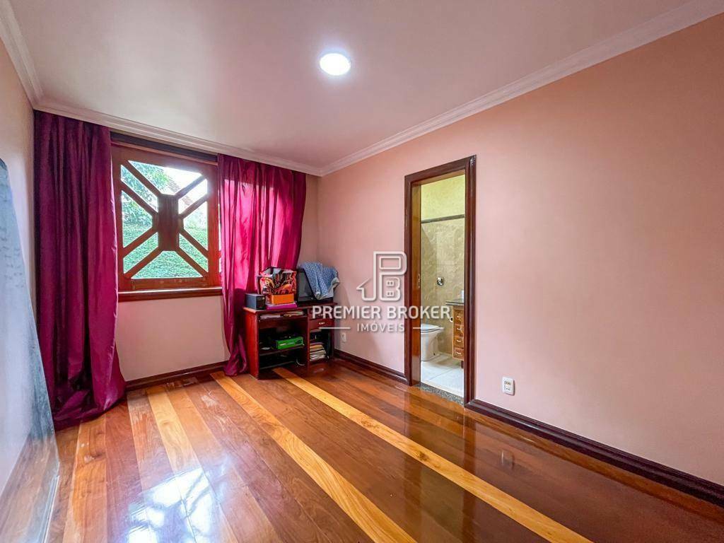 Casa de Condomínio à venda com 5 quartos, 600m² - Foto 18