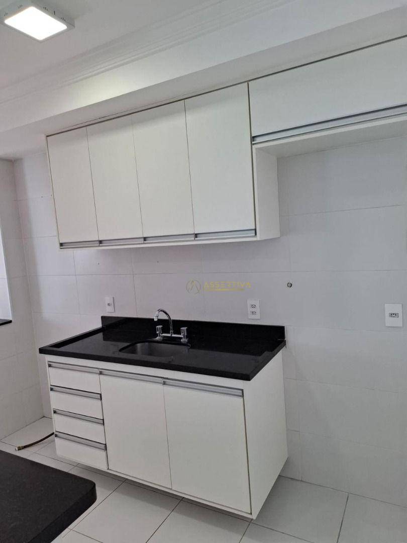 Apartamento para alugar com 2 quartos, 98m² - Foto 2