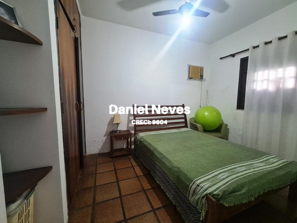 Casa à venda com 4 quartos, 380m² - Foto 16