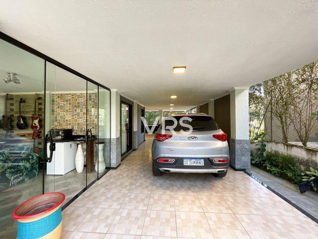 Casa de Condomínio à venda com 4 quartos, 250m² - Foto 39