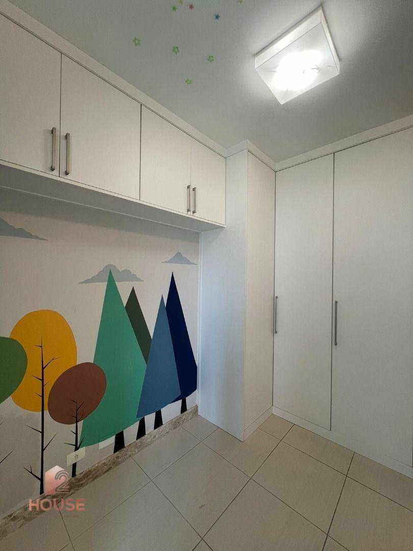 Apartamento à venda com 3 quartos, 110m² - Foto 19