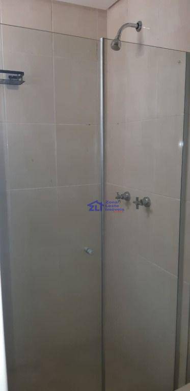 Apartamento para alugar com 2 quartos, 67m² - Foto 4