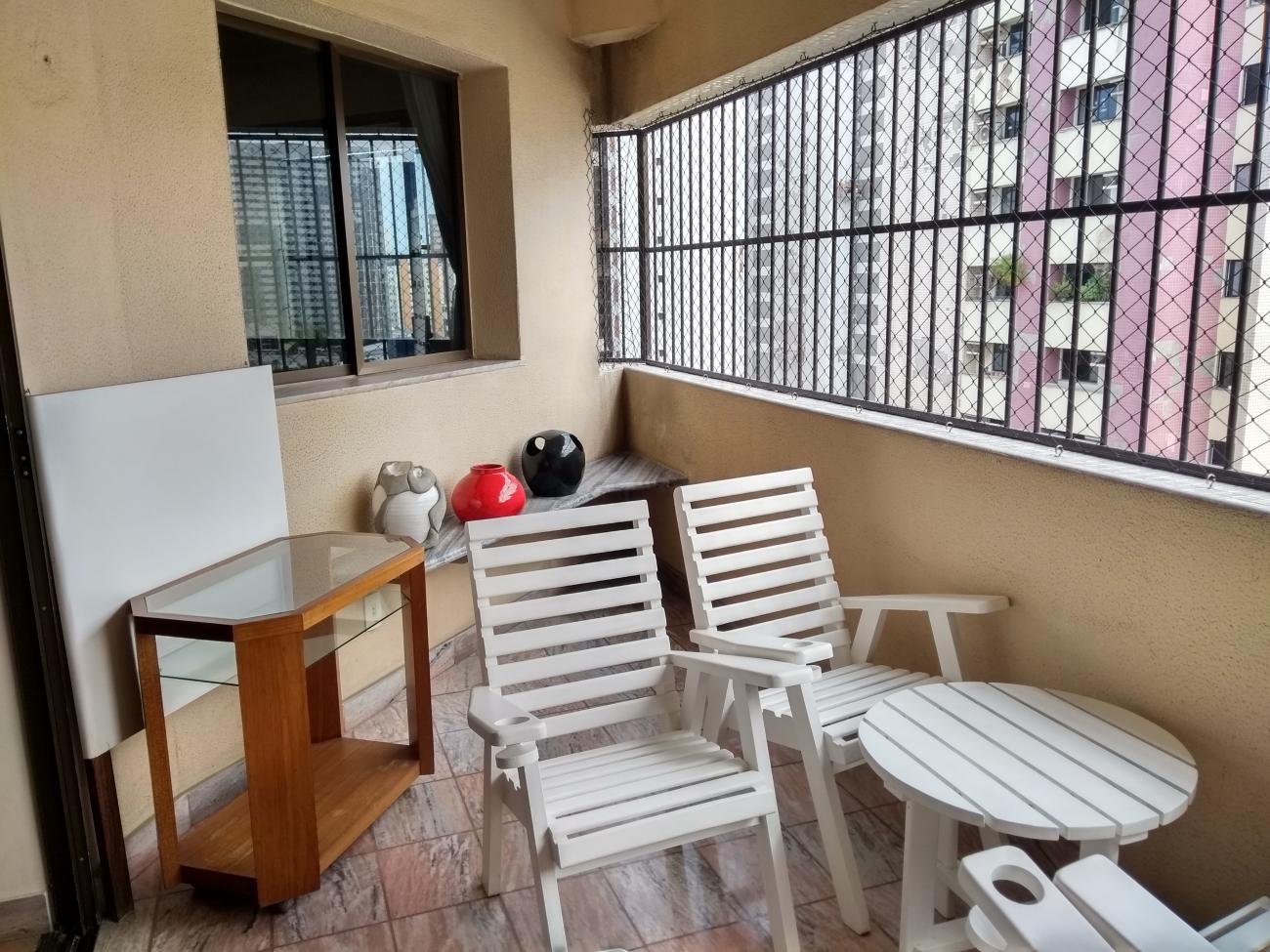 Apartamento à venda com 3 quartos, 121m² - Foto 3